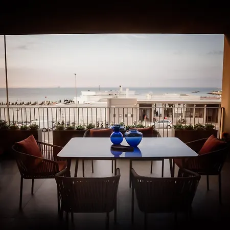Tell Him Seafront דירה בארי